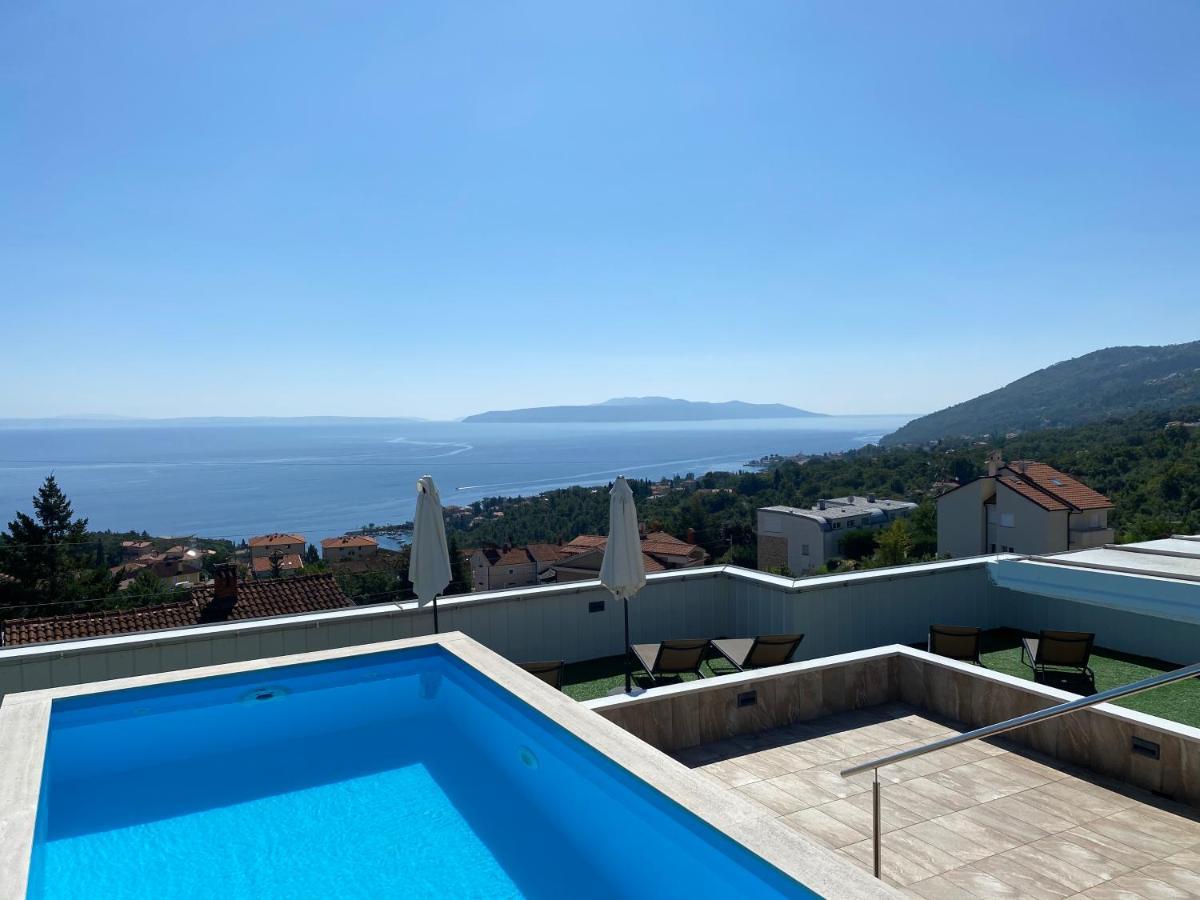 Apartament Stella - Heated Rooftop Swimming Pool Ičići