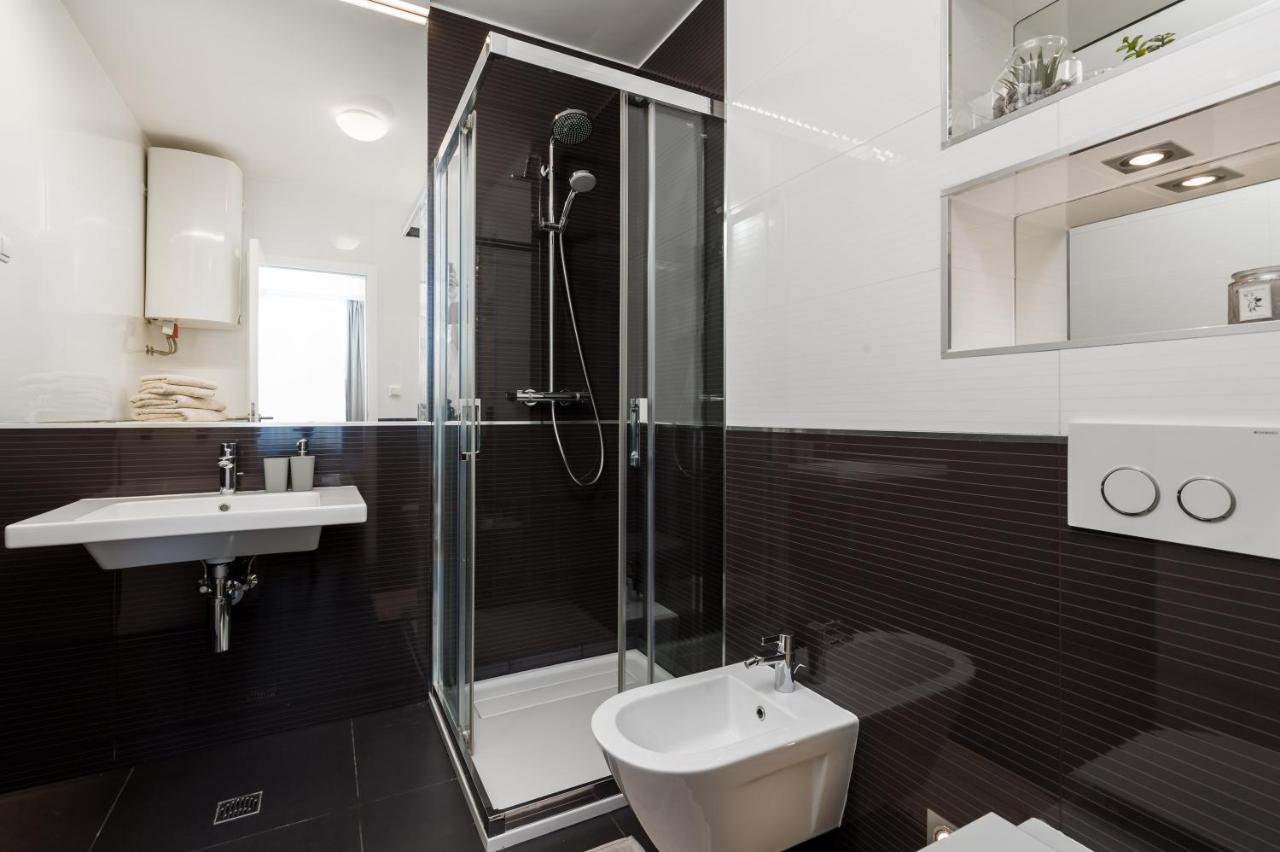 Stella - Heated Rooftop Swimming Pool Apartment *