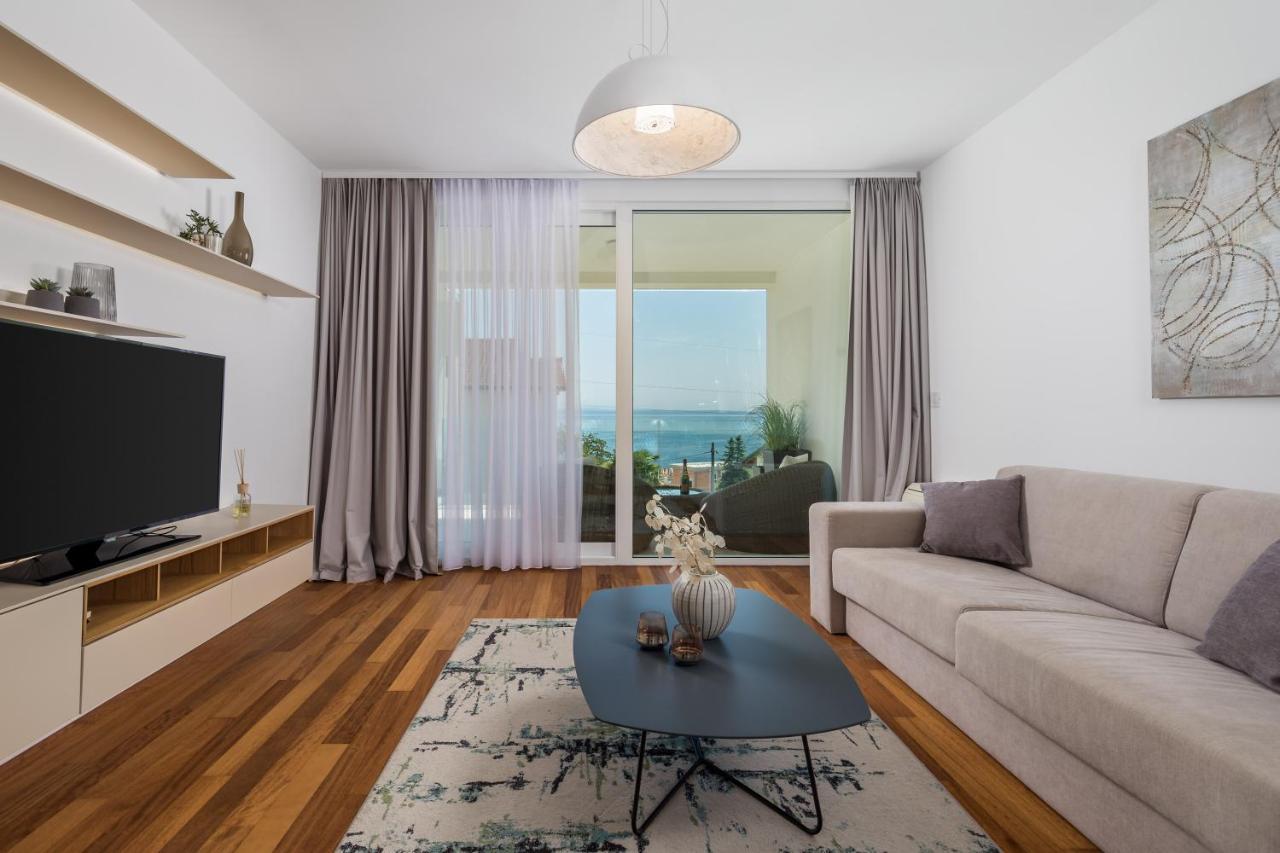 Apartment Stella - Heated Rooftop Swimming Pool *